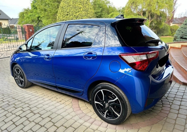 Toyota Yaris cena 58900 przebieg: 39000, rok produkcji 2018 z Sierpc małe 742